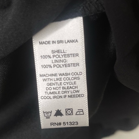 CeCe Chiffon Off/On Shoulder Ruffled Layered Long Sleeve with Side Hem Bow tie - Picture 8 of 9